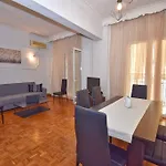 Rosette Apartment